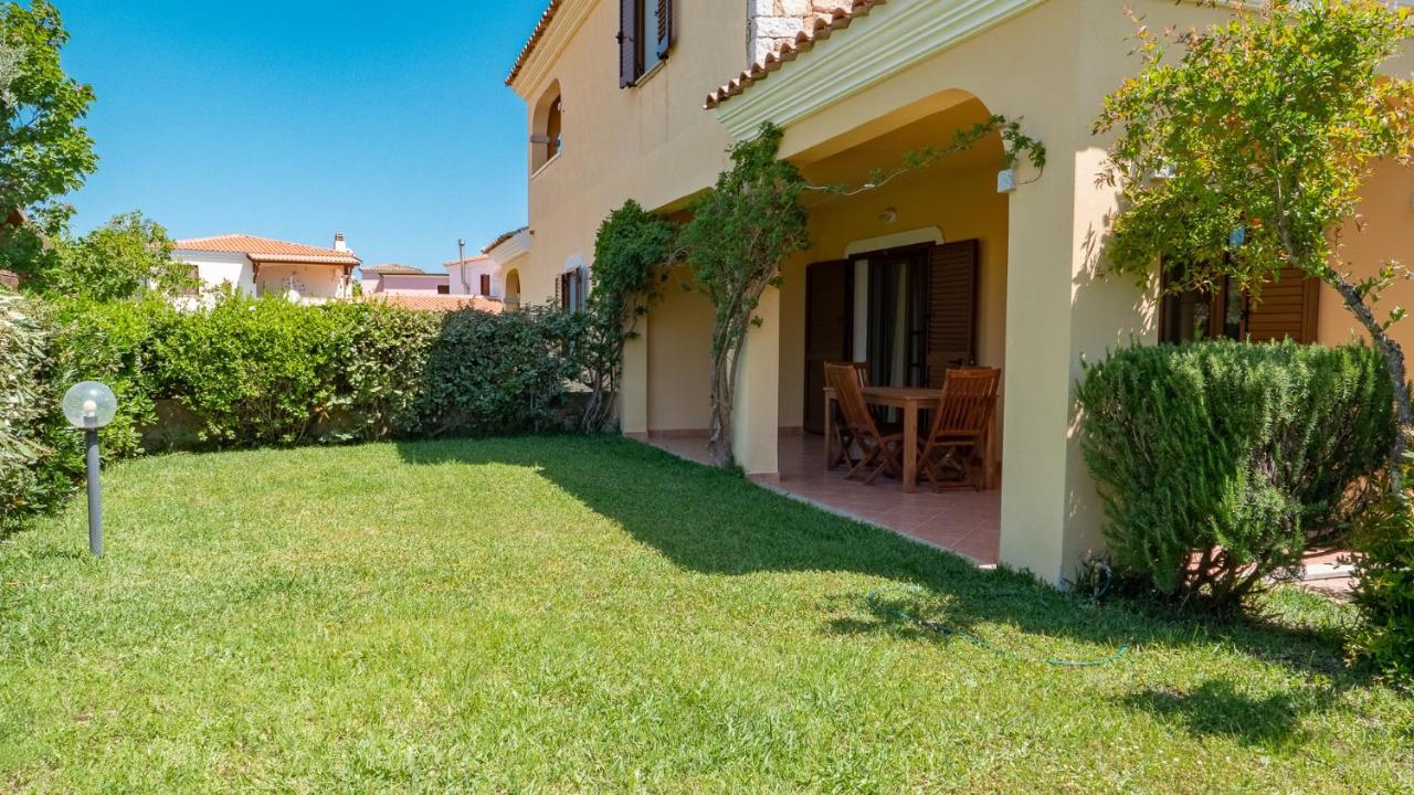Casa Vacanza La Suaredda San Teodoro  Exterior photo
